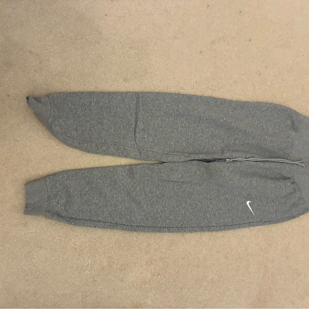 Nike Heather Gray Sweatpants